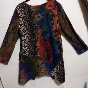 Calessa  beautiful burnout top casual or to go out.